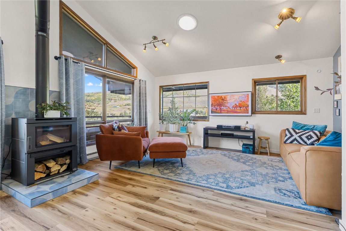 238 Deer Path ROAD