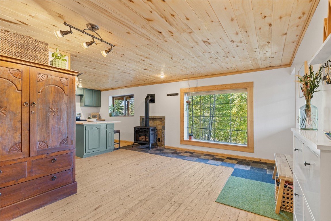 238 Deer Path ROAD