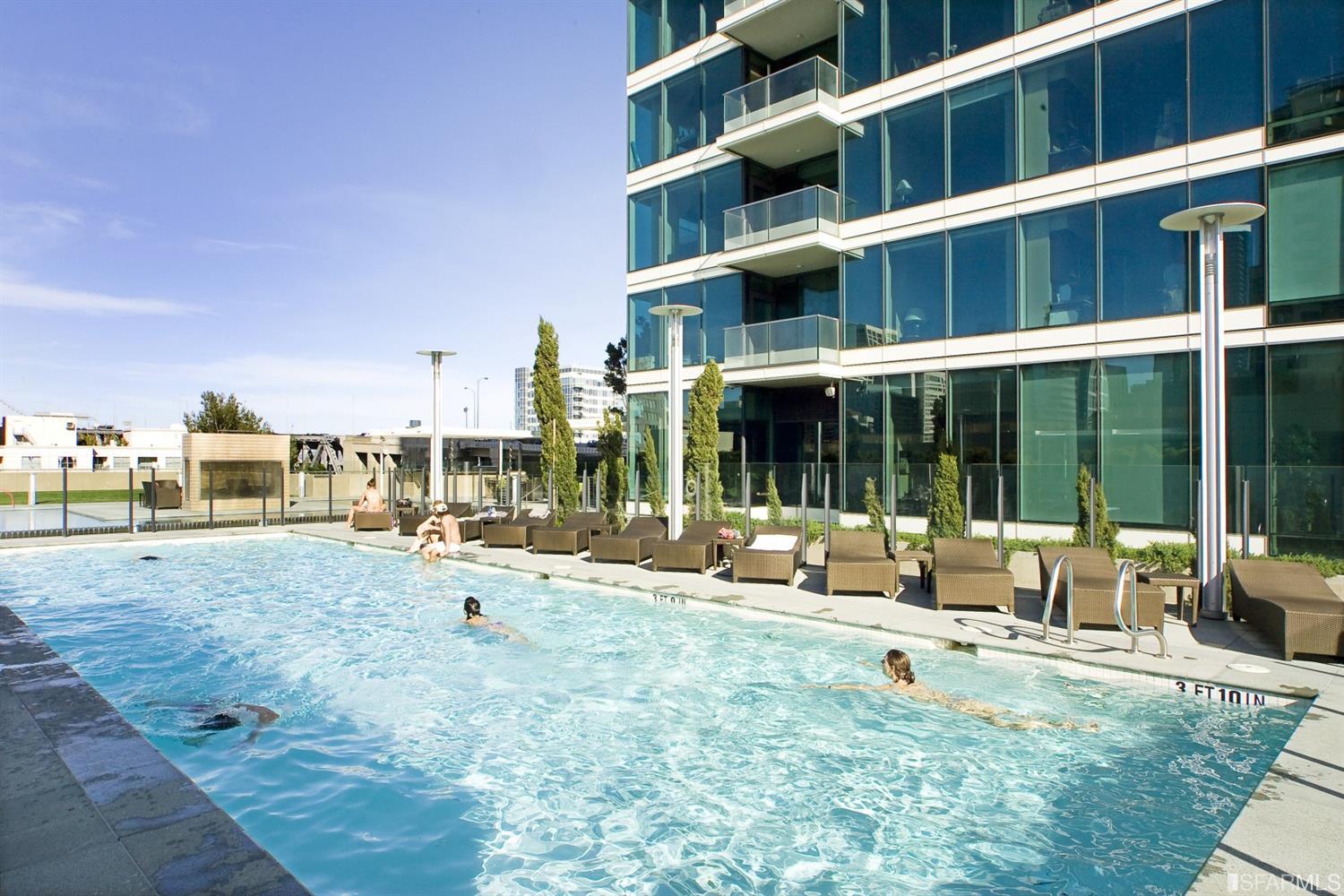 425 1st Street # 1307