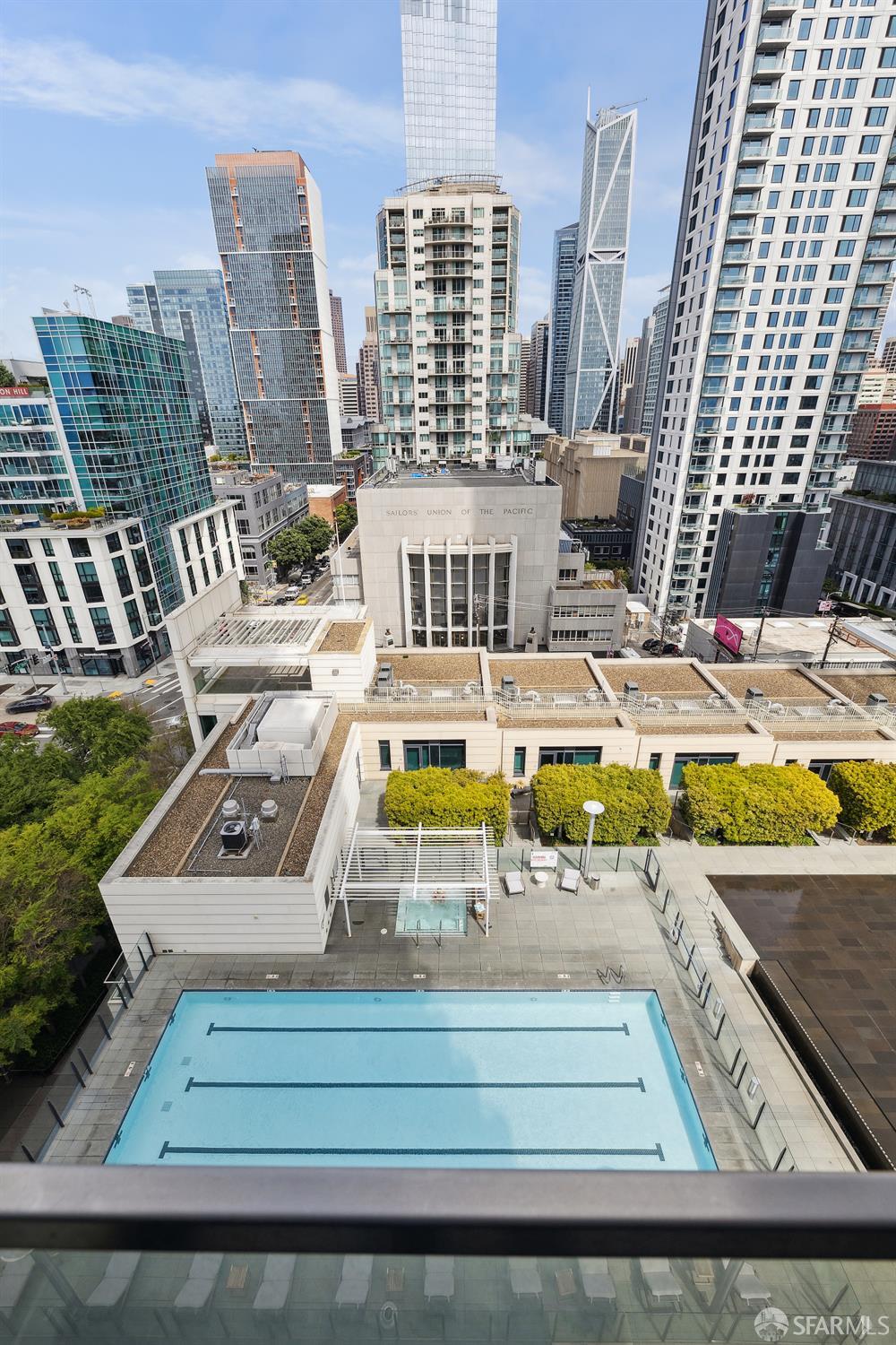 425 1st Street # 1307