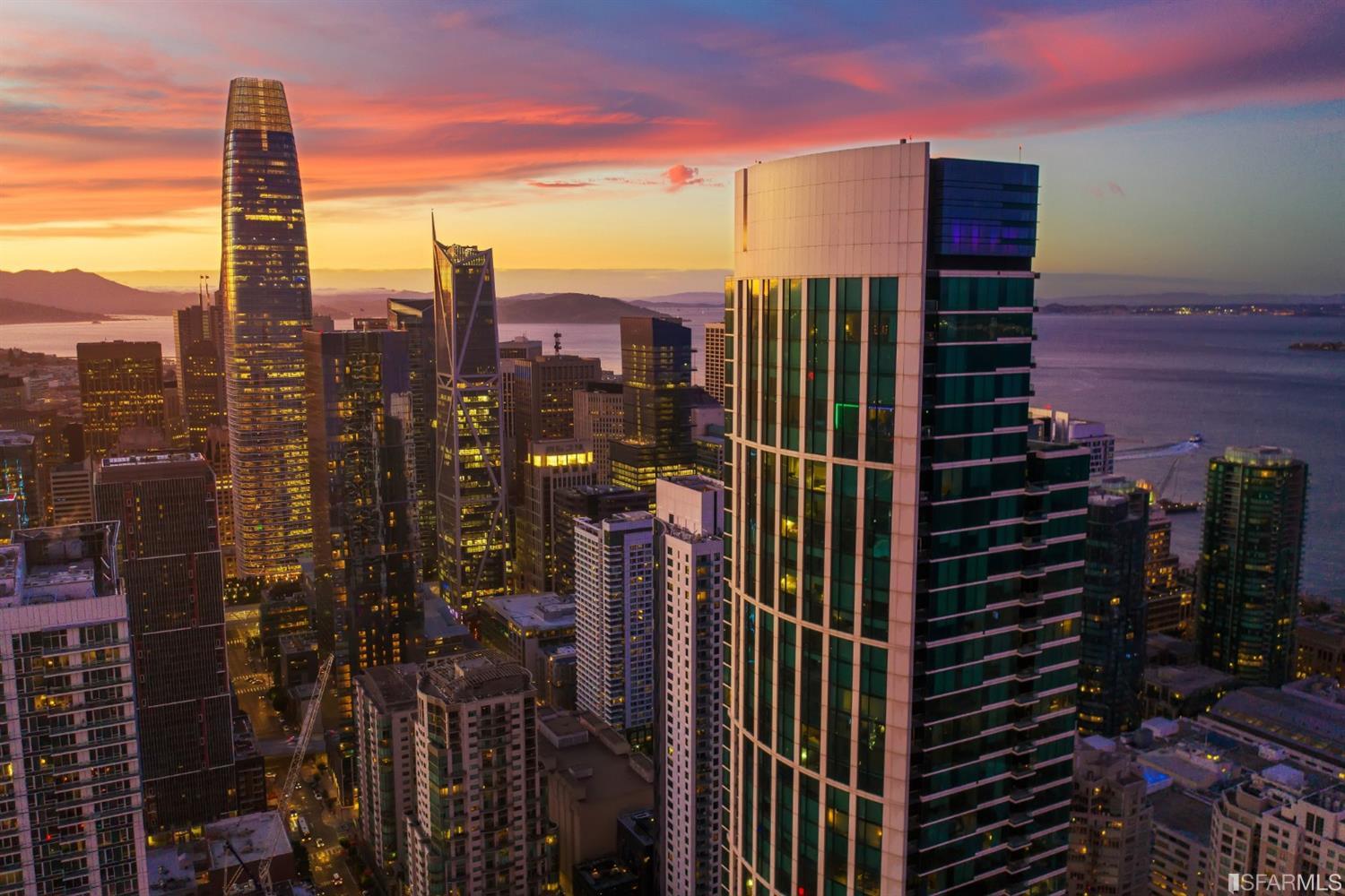 425 1st Street # 1307