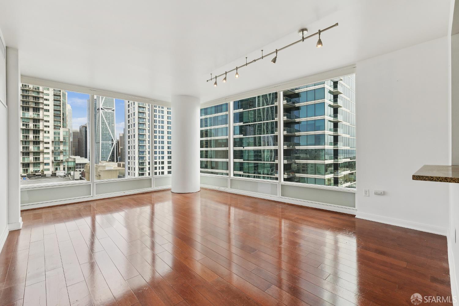 425 1st Street # 1307