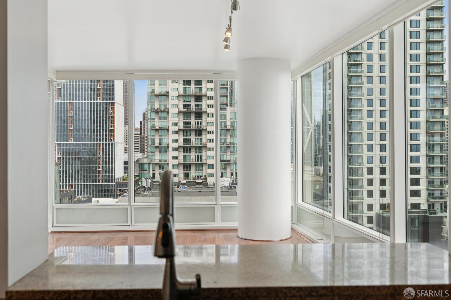 425 1st Street # 1307