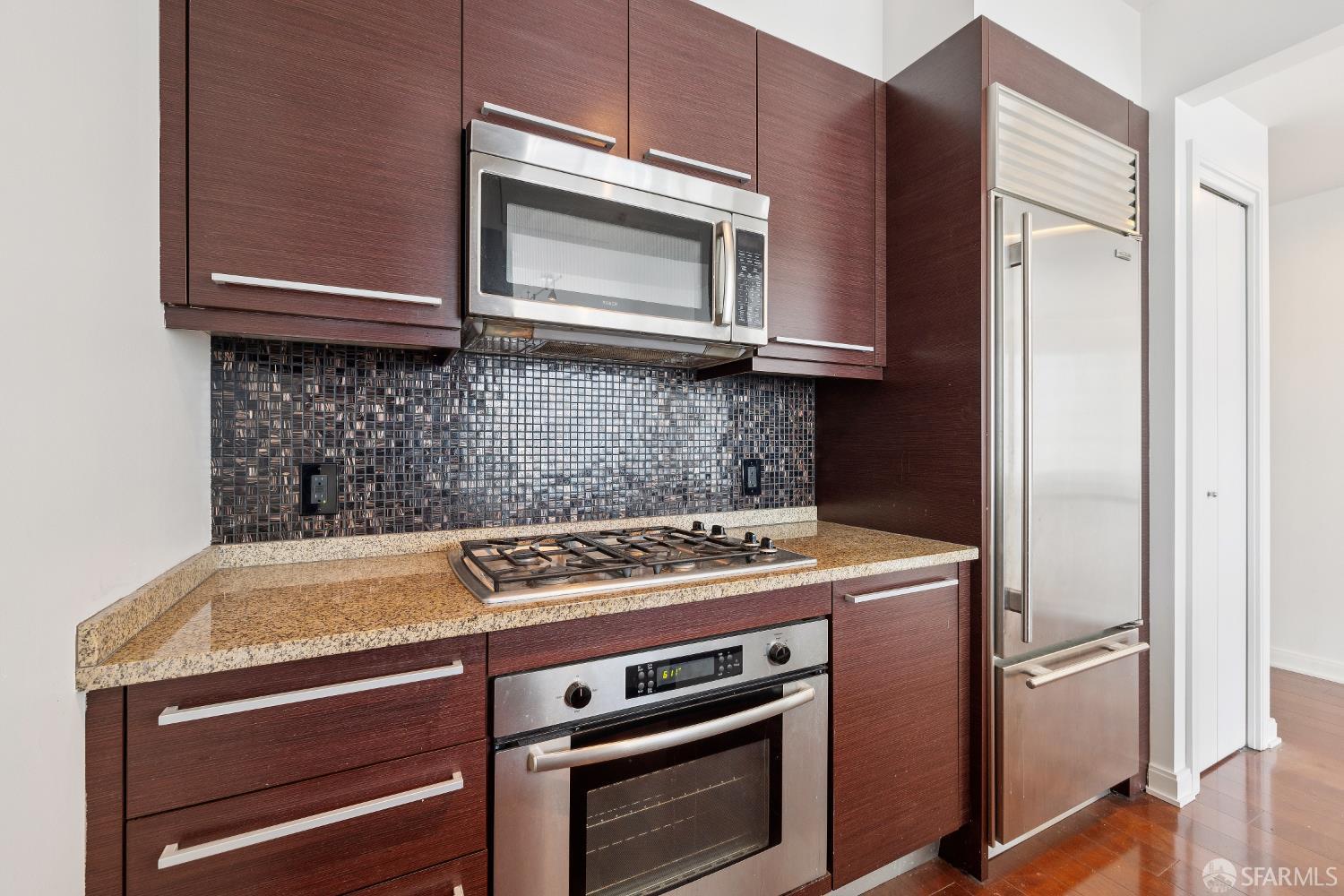 425 1st Street # 1307