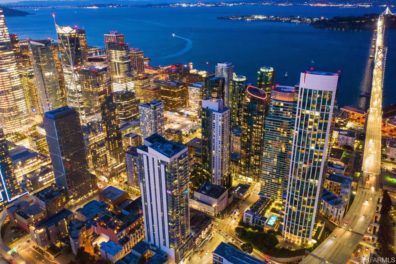 425 1st Street # 1307