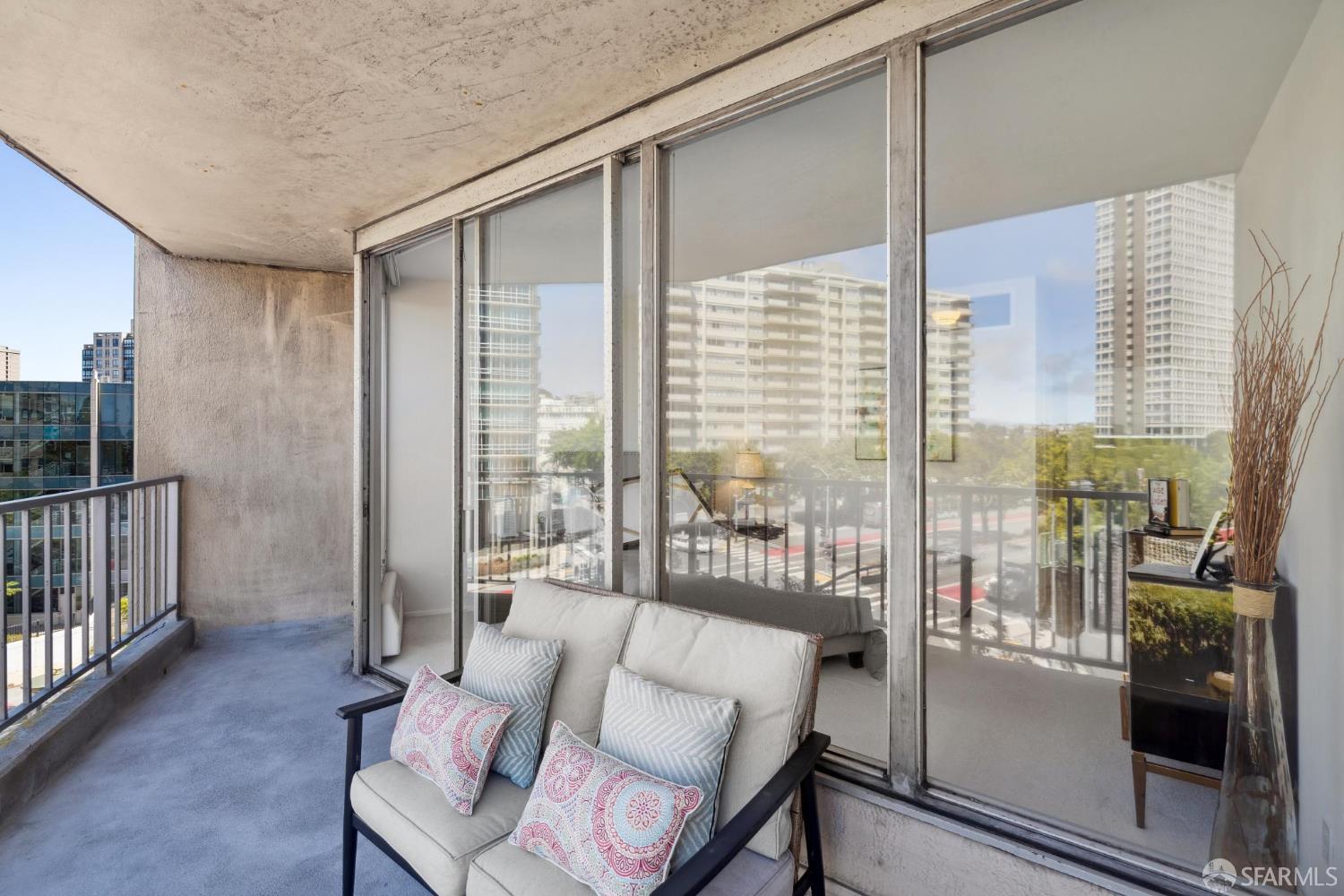 1200 Gough Street # 3A