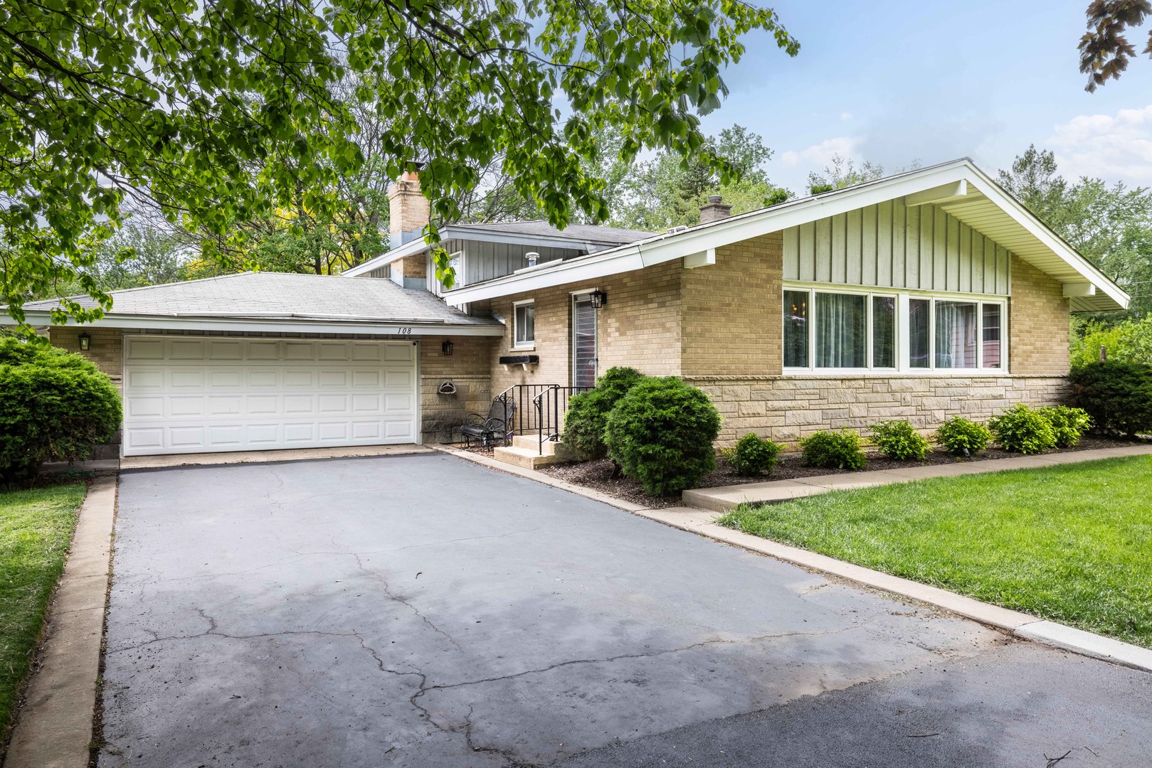 108 Forestview Drive