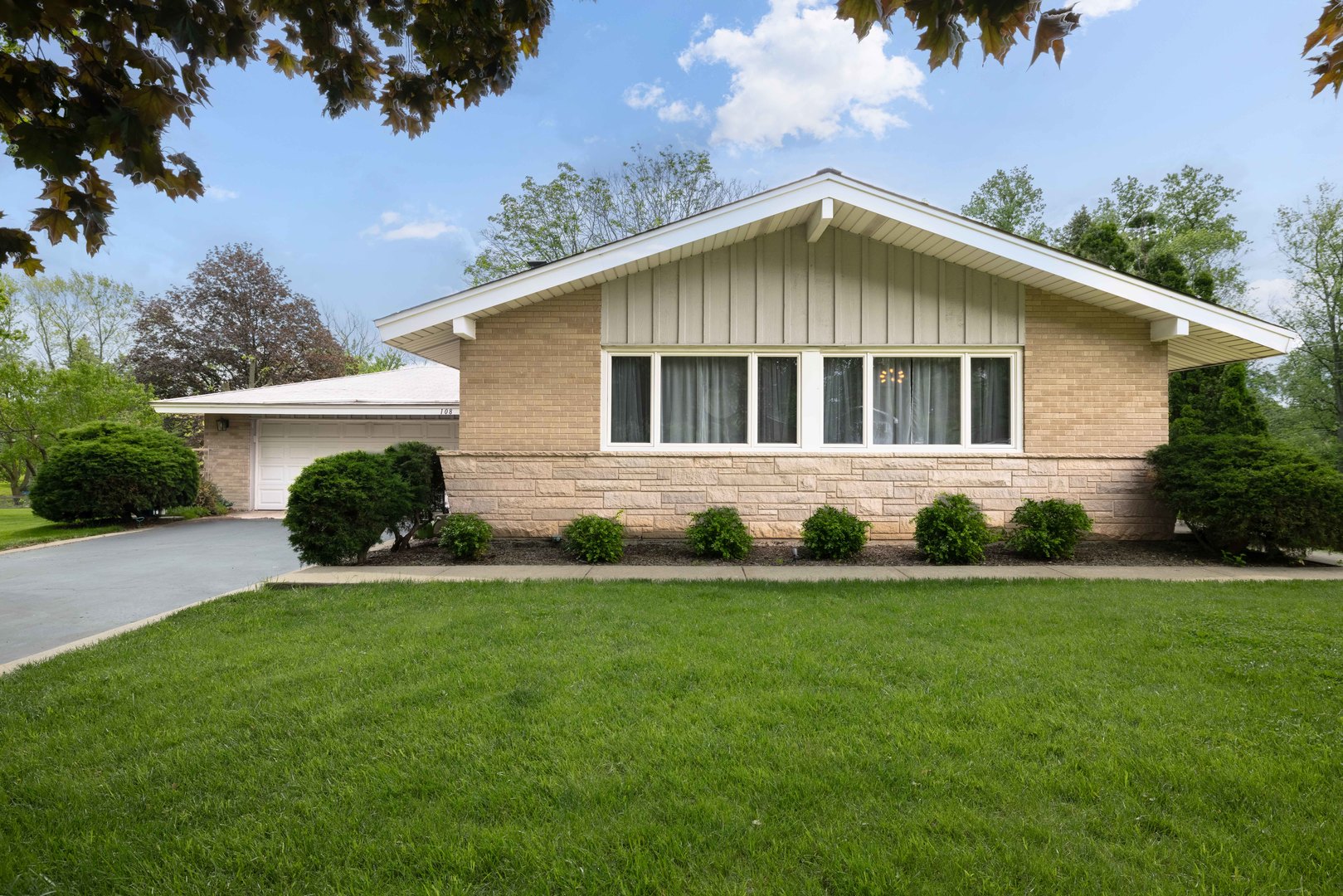 108 Forestview Drive