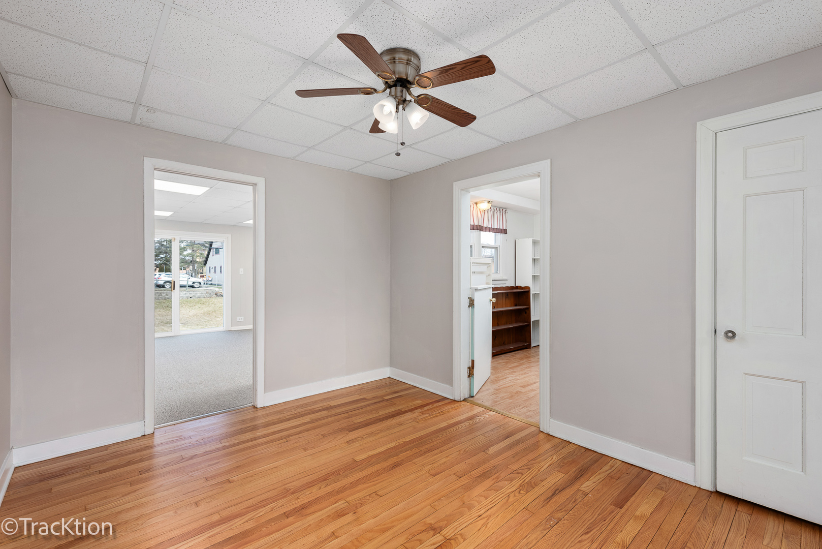 24 W Ash Street