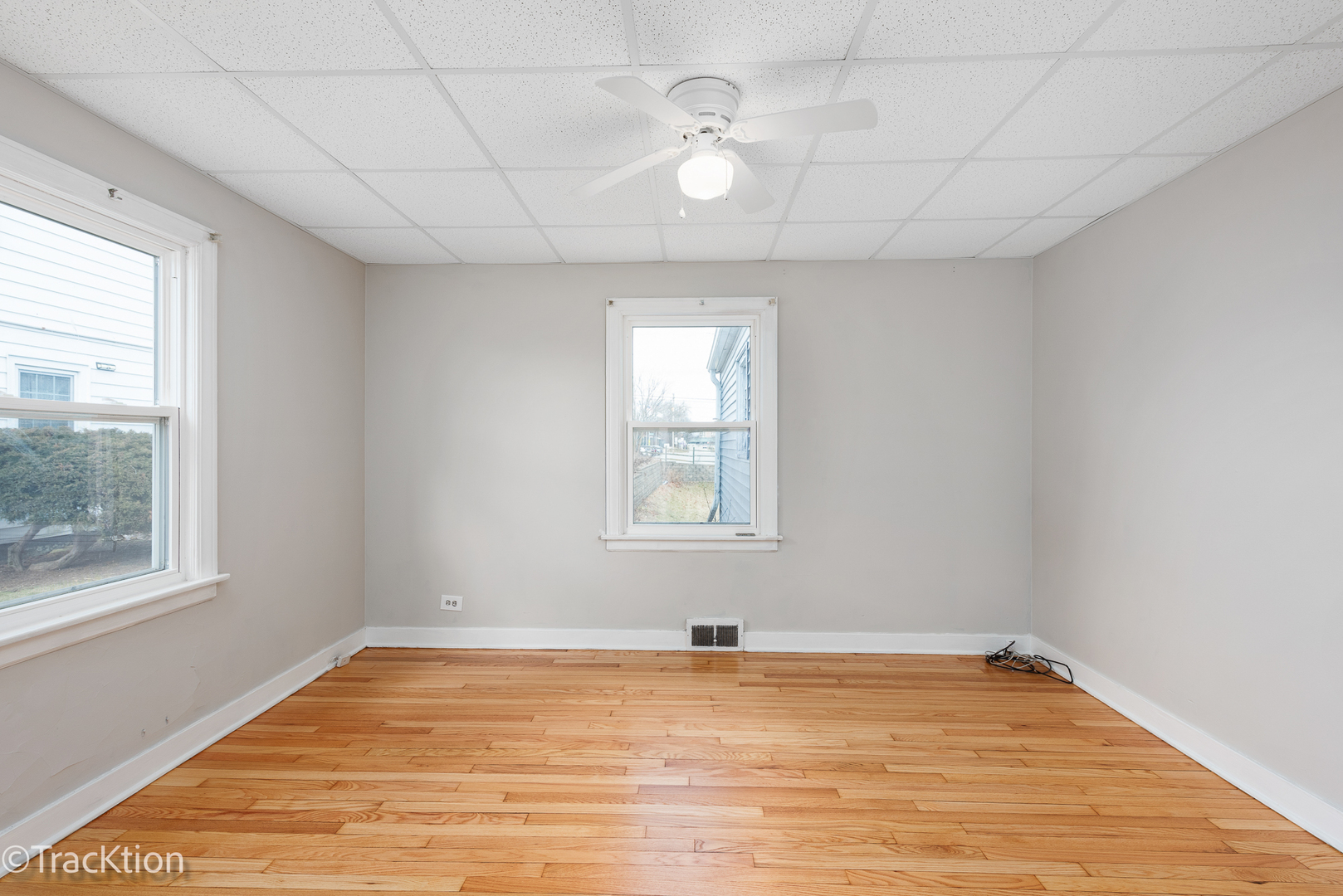24 W Ash Street