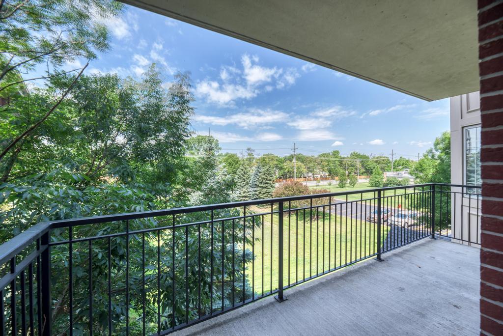 6655 S CASS Avenue Unit: 3B