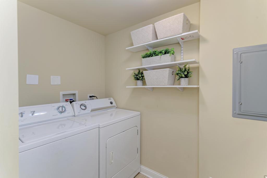 6655 S CASS Avenue Unit: 3B