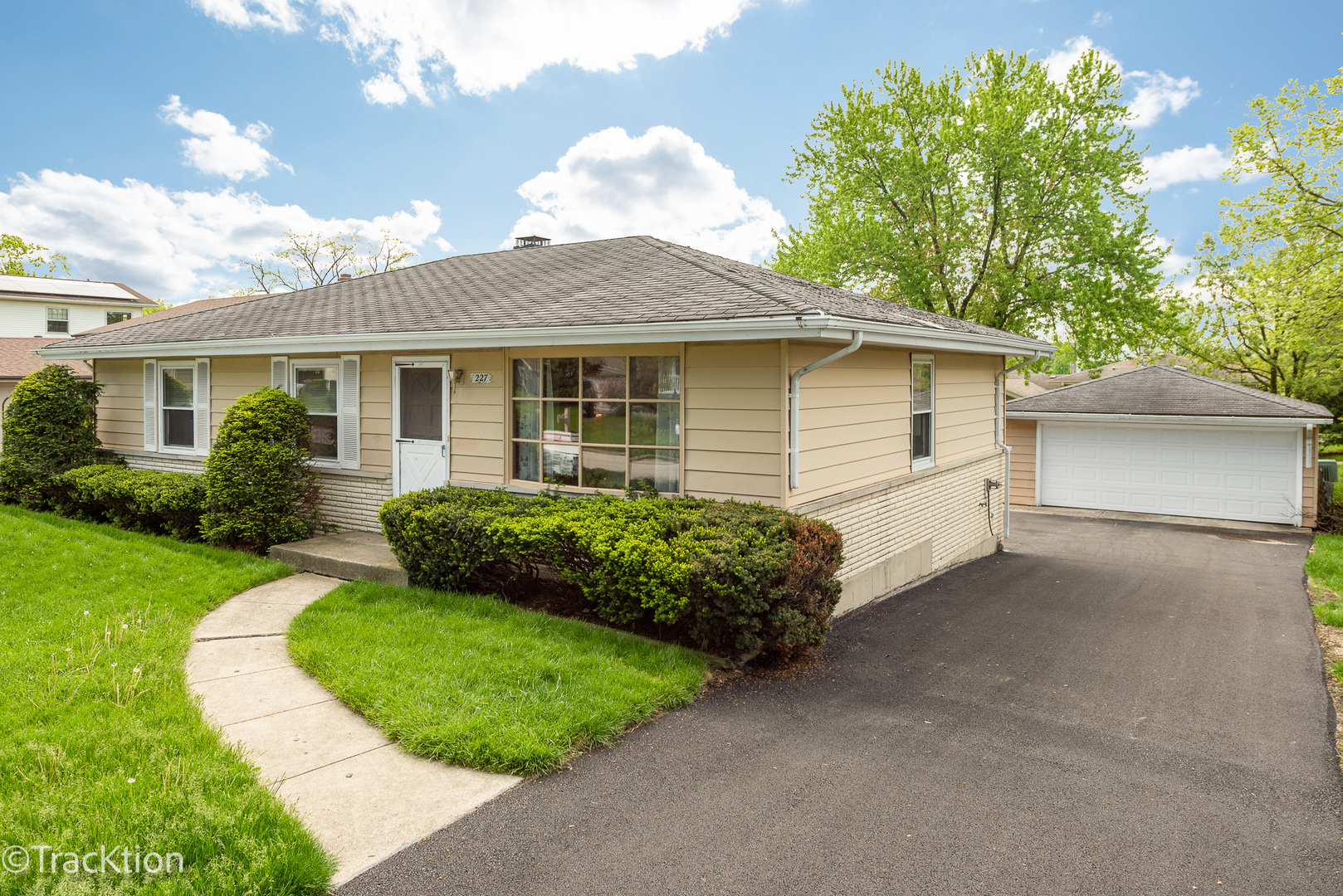227 Robinson Lane