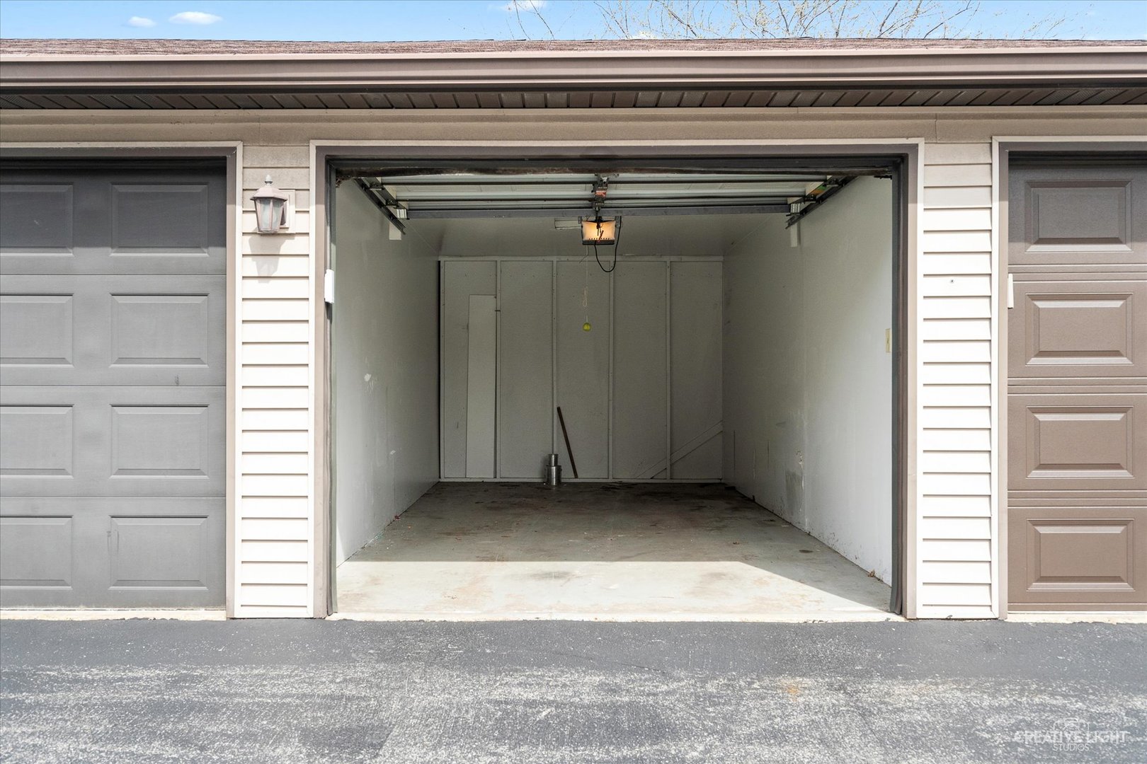 1239 Chalet Road Unit: 200
