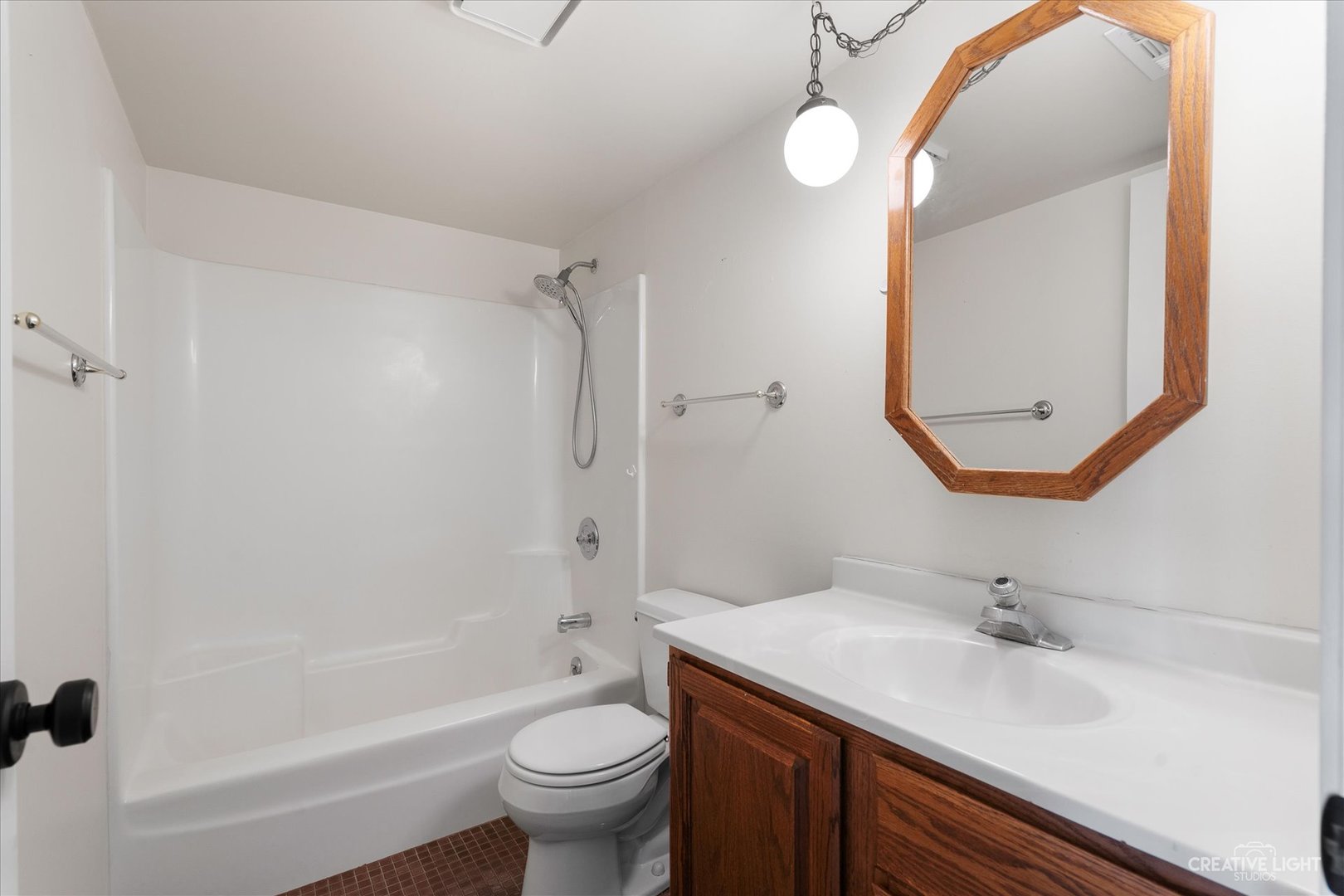 1239 Chalet Road Unit: 200