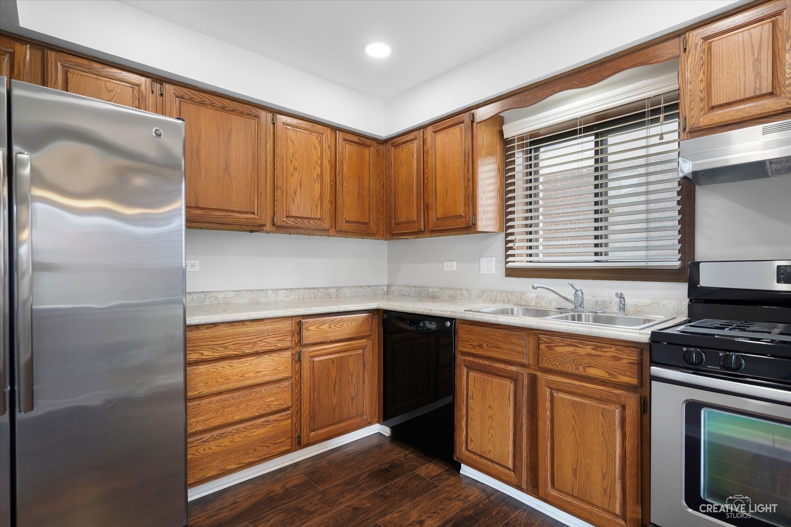1239 Chalet Road Unit: 200