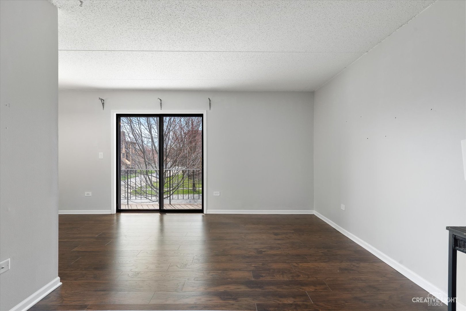 1239 Chalet Road Unit: 200