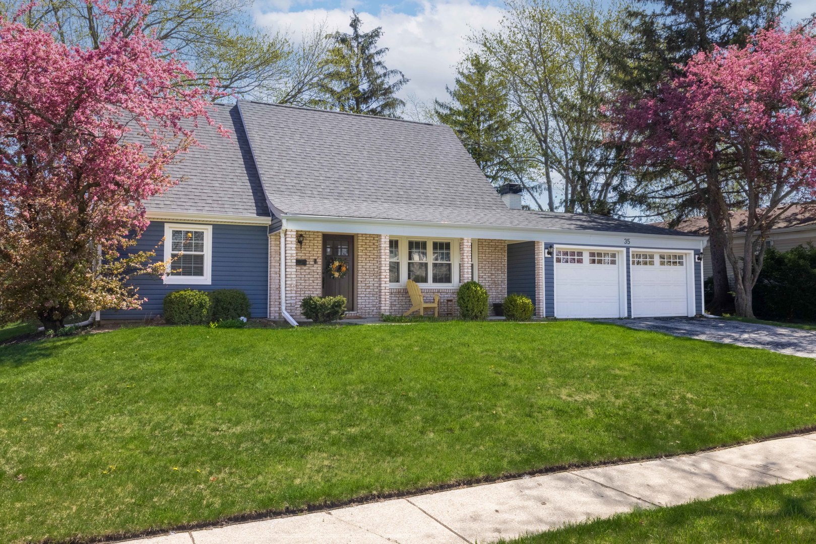 35 CLOVERDALE Lane