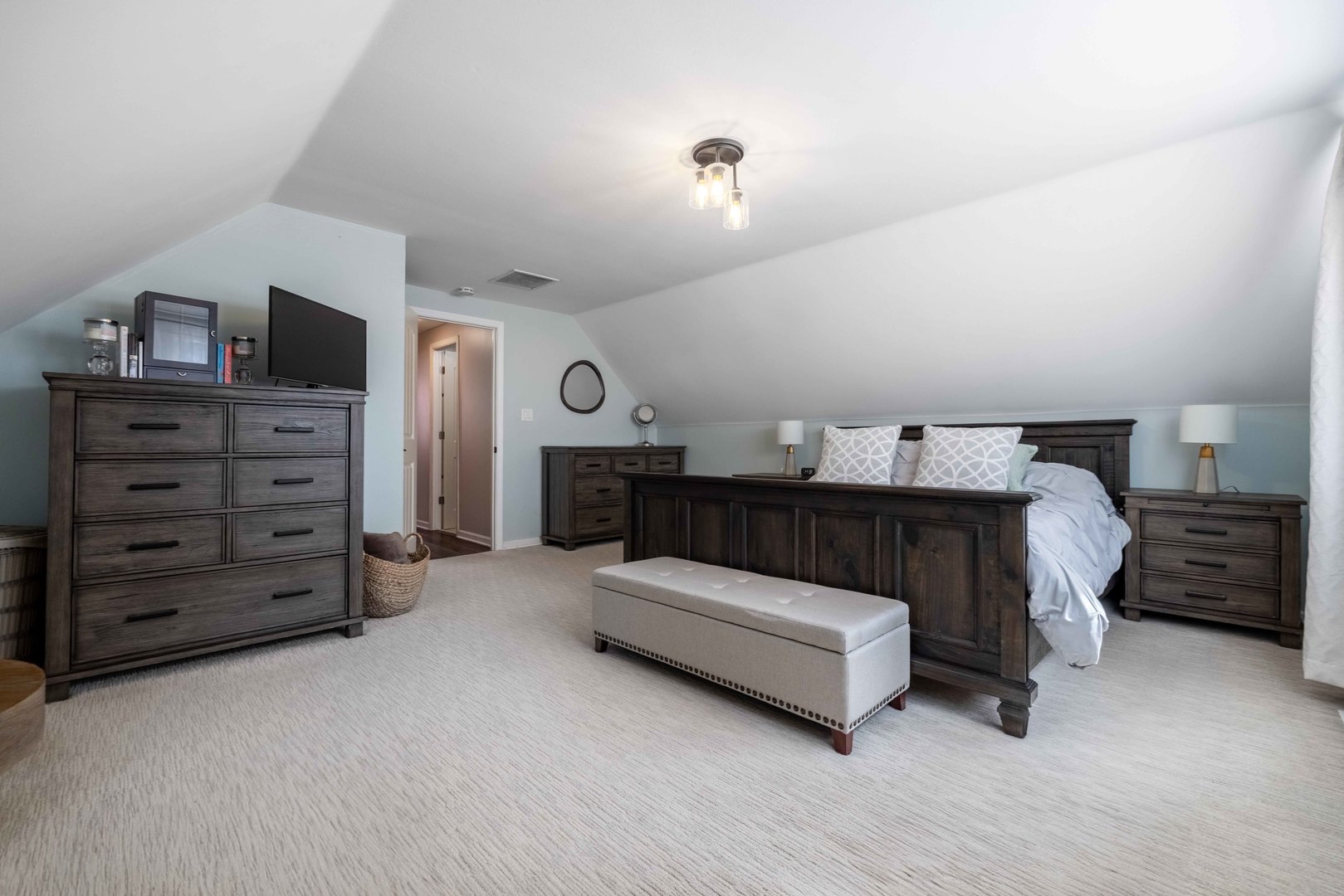 35 CLOVERDALE Lane