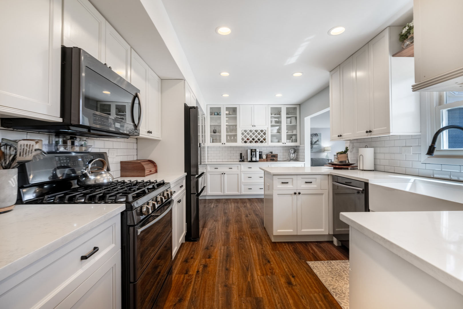 35 CLOVERDALE Lane