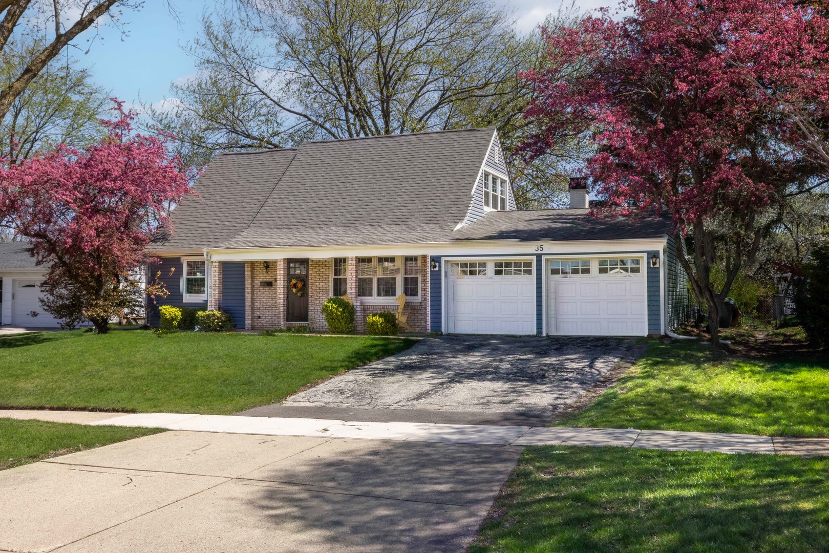 35 CLOVERDALE Lane