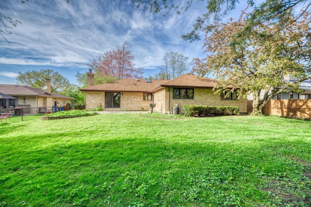 817 Old Orchard Avenue