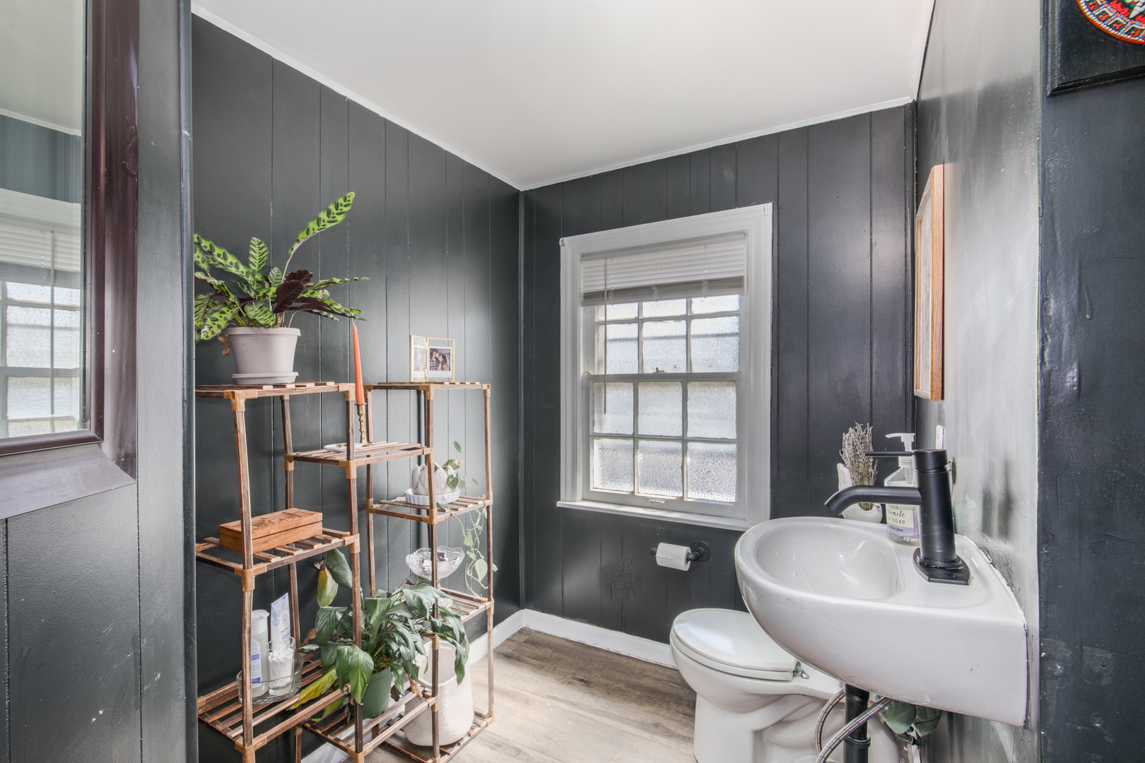 2767 W 95th Place