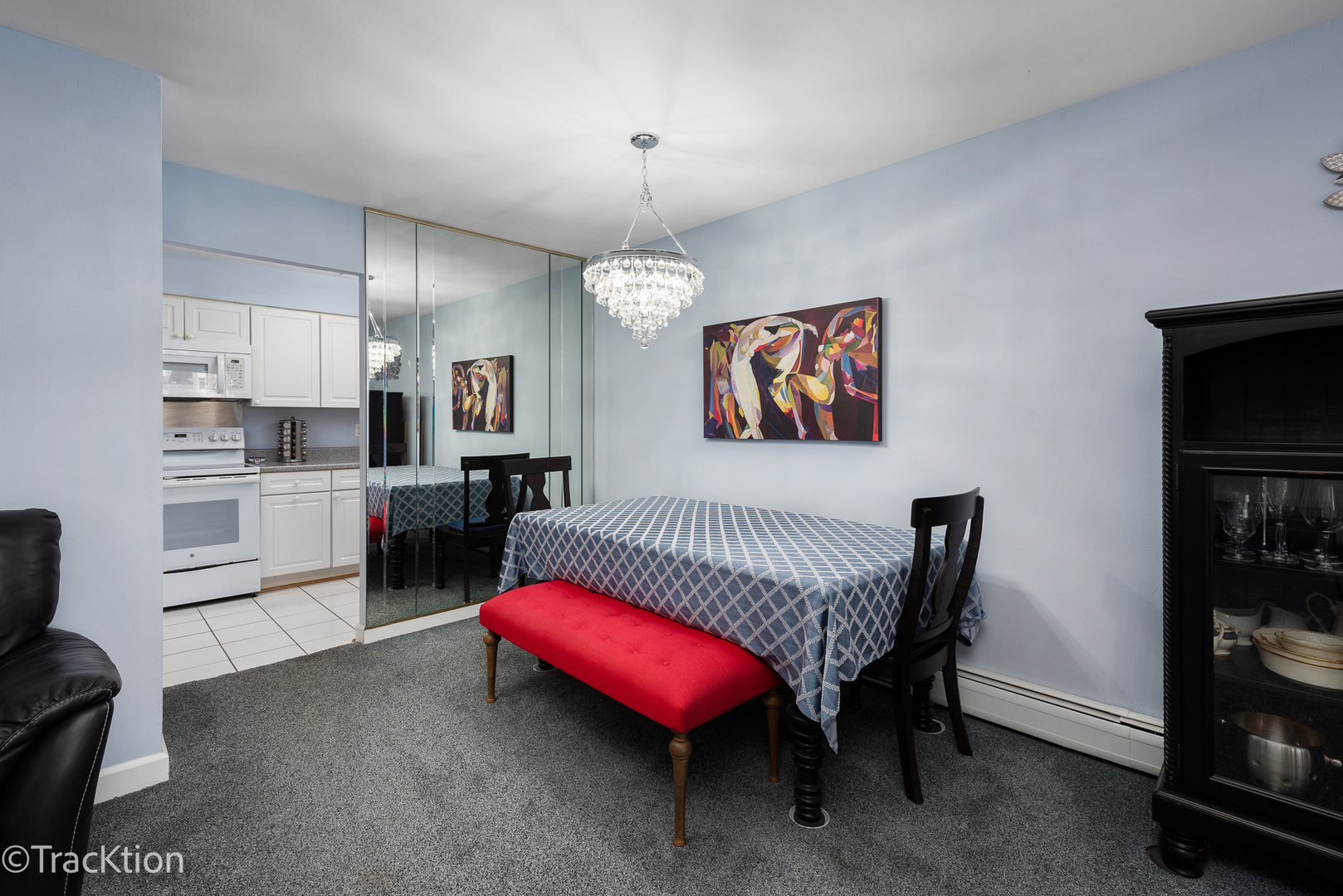 4221 SARATOGA Avenue Unit: 104A