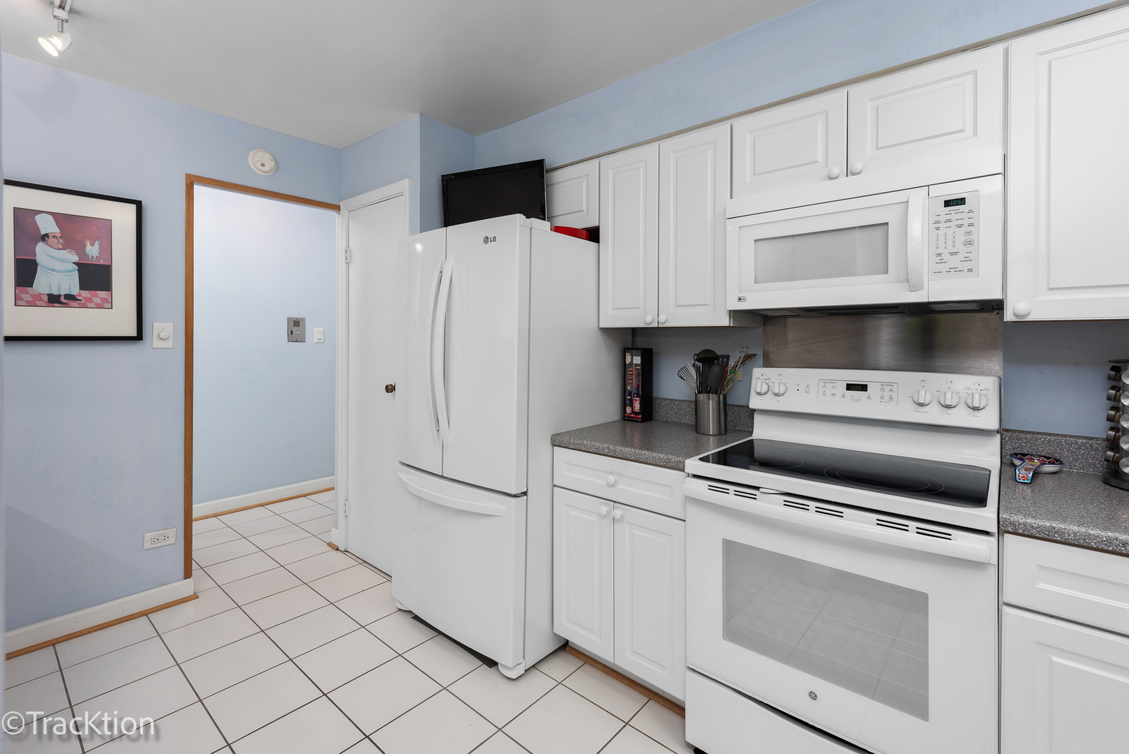 4221 SARATOGA Avenue Unit: 104A
