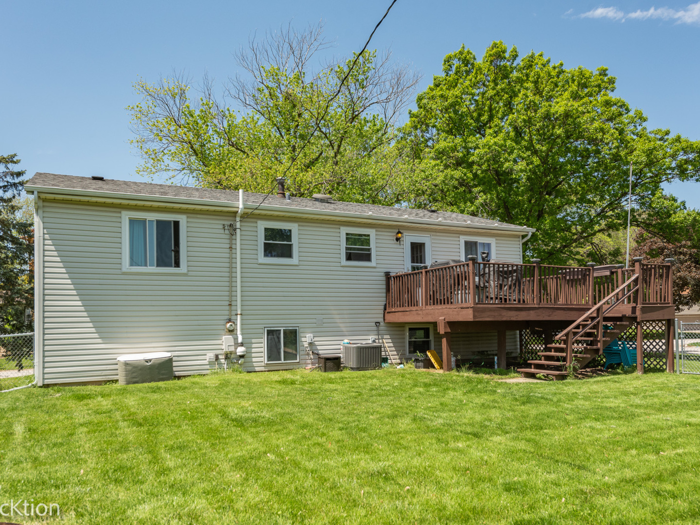 1 Highland Court