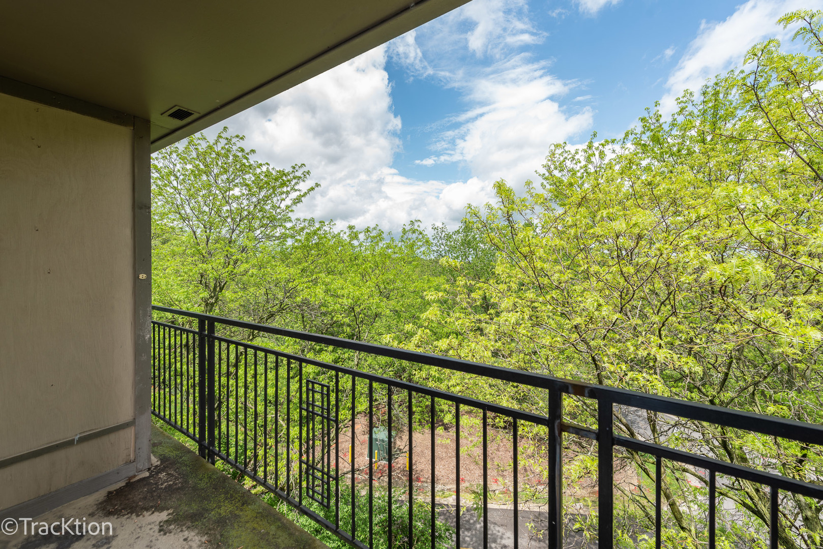 5810 Oakwood Drive Unit: 5J