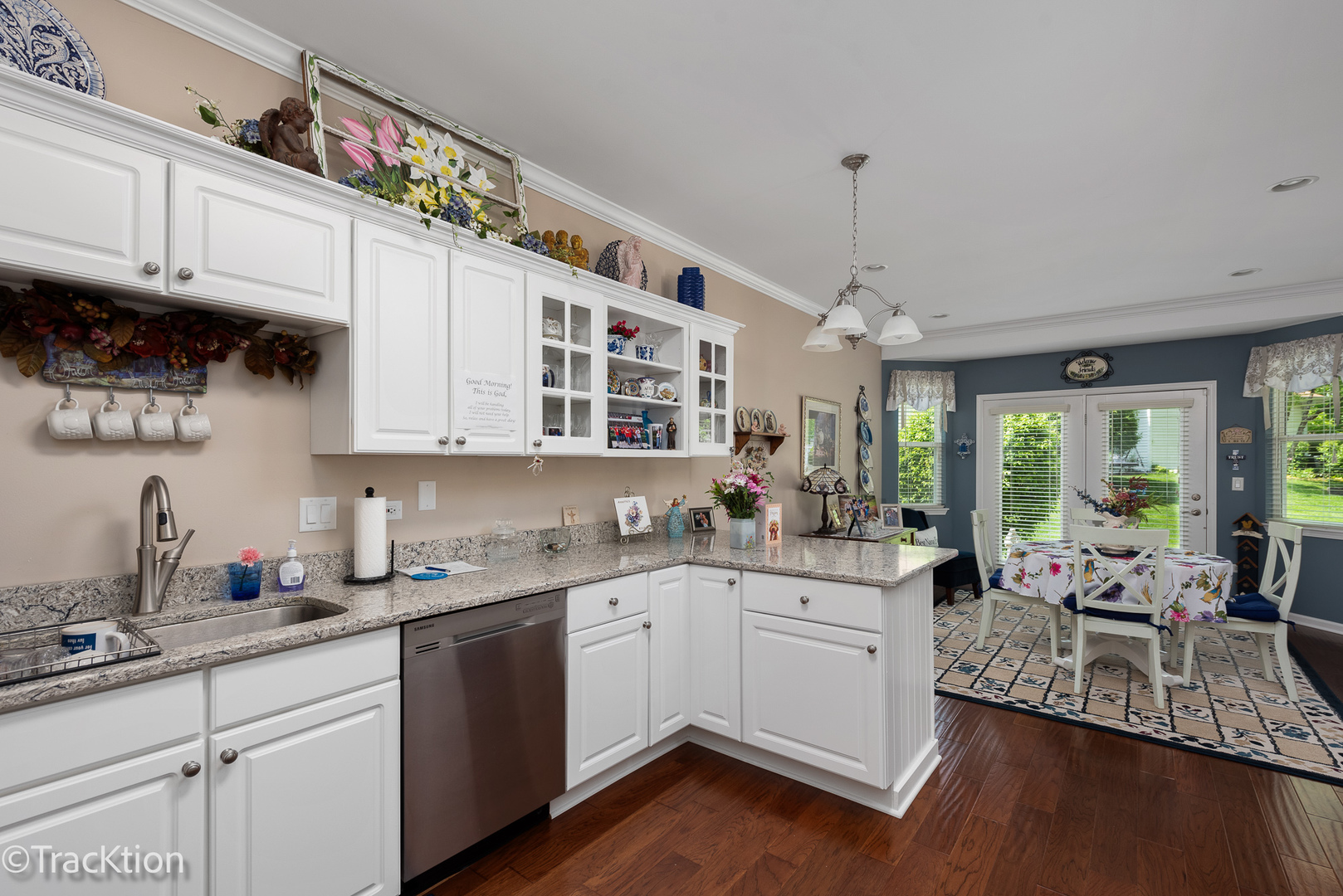 21341 W Juniper Lane