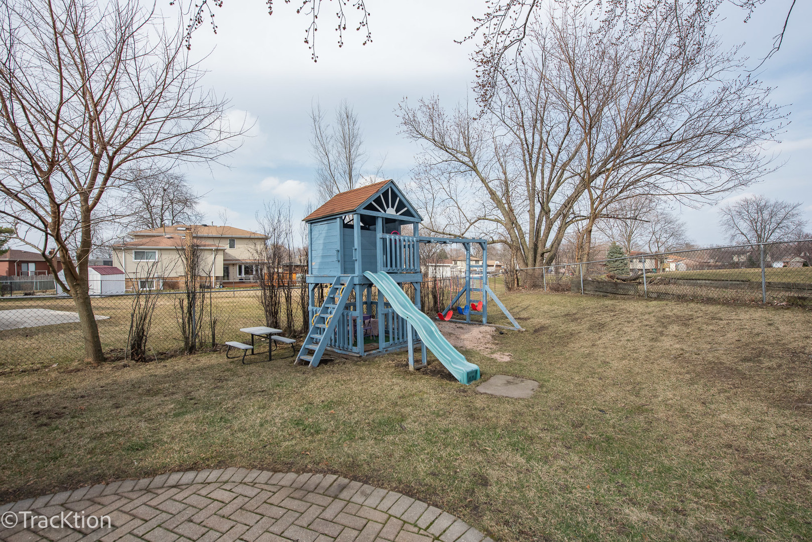 8916 Beacon Court