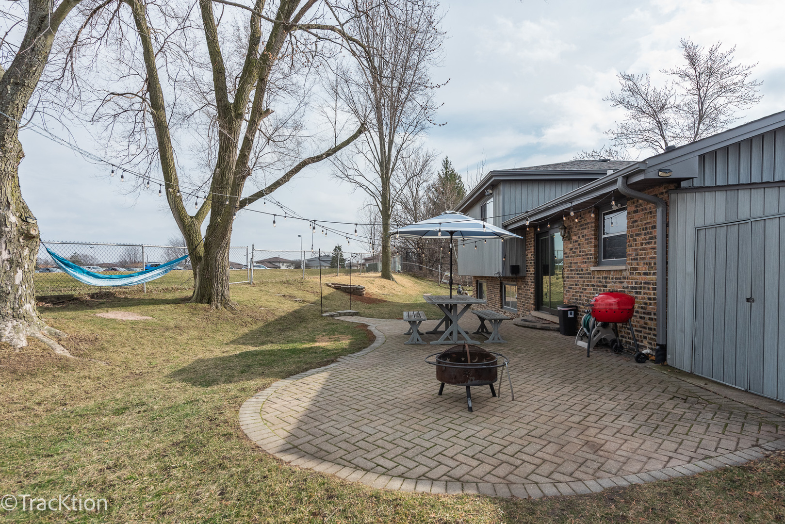 8916 Beacon Court