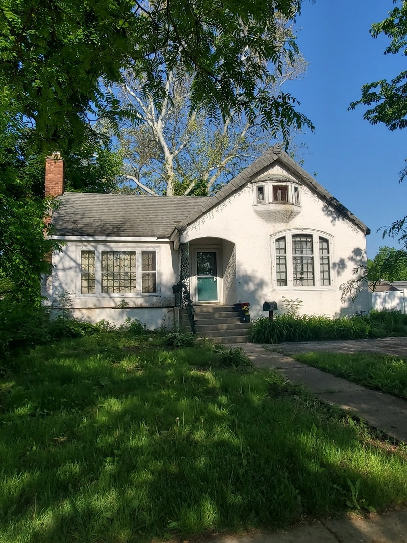 4120 Main Street