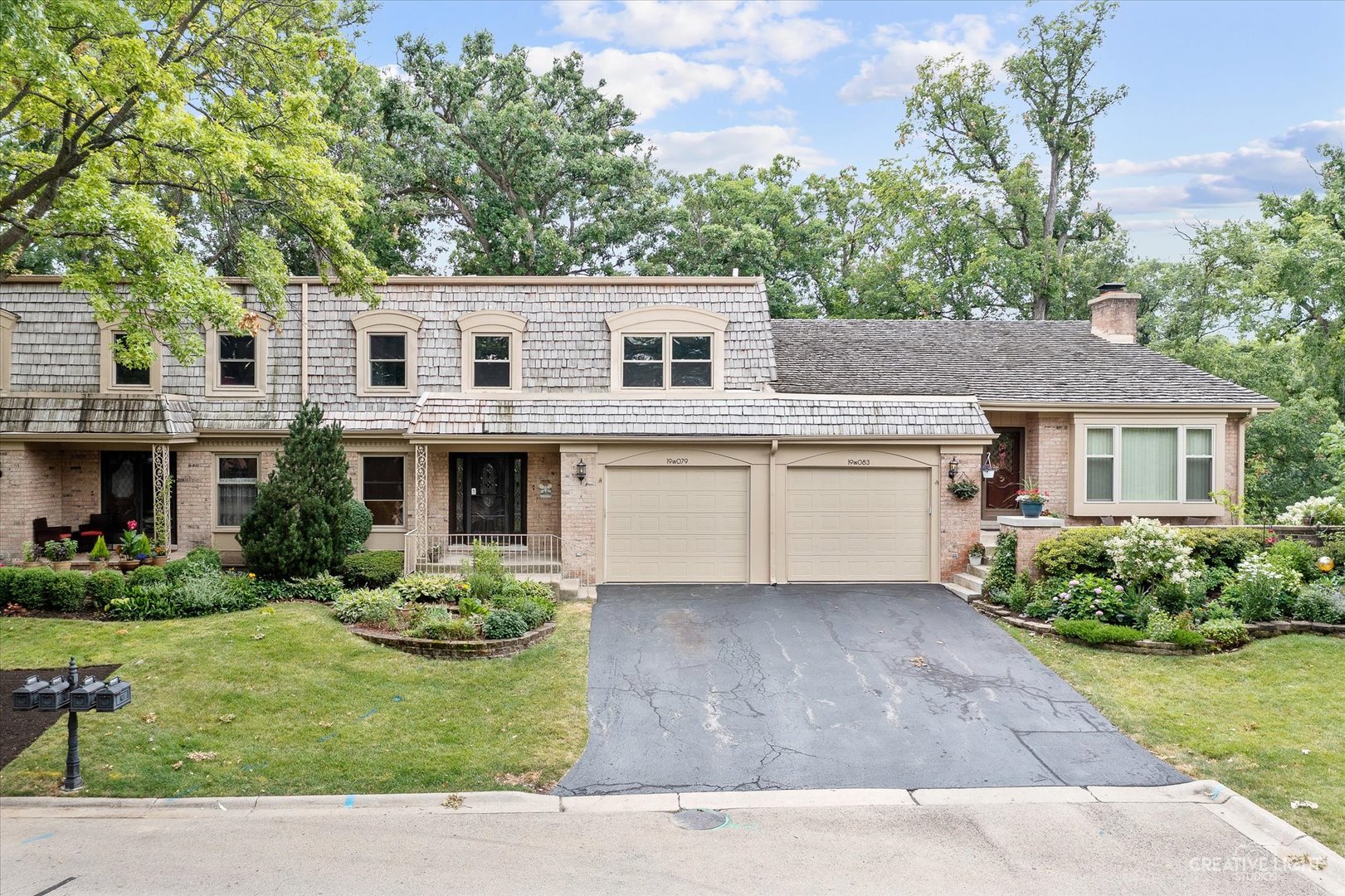 19W079 Avenue Barbizon