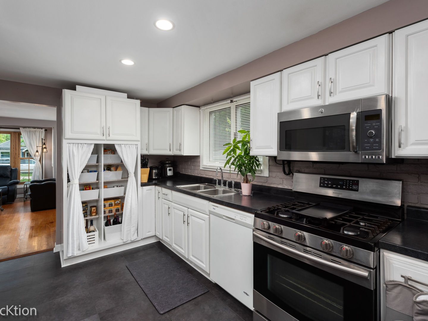 218 Willard Place