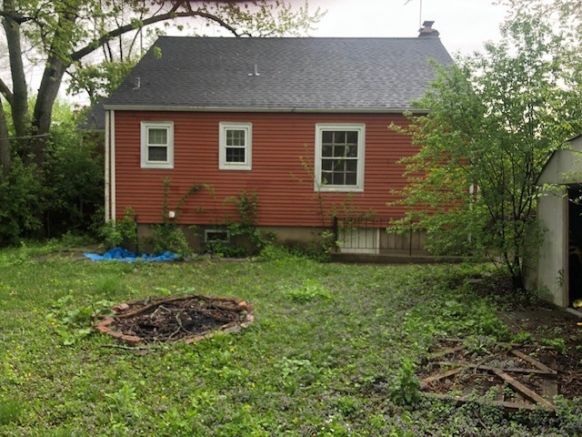 3858 Fairview Avenue