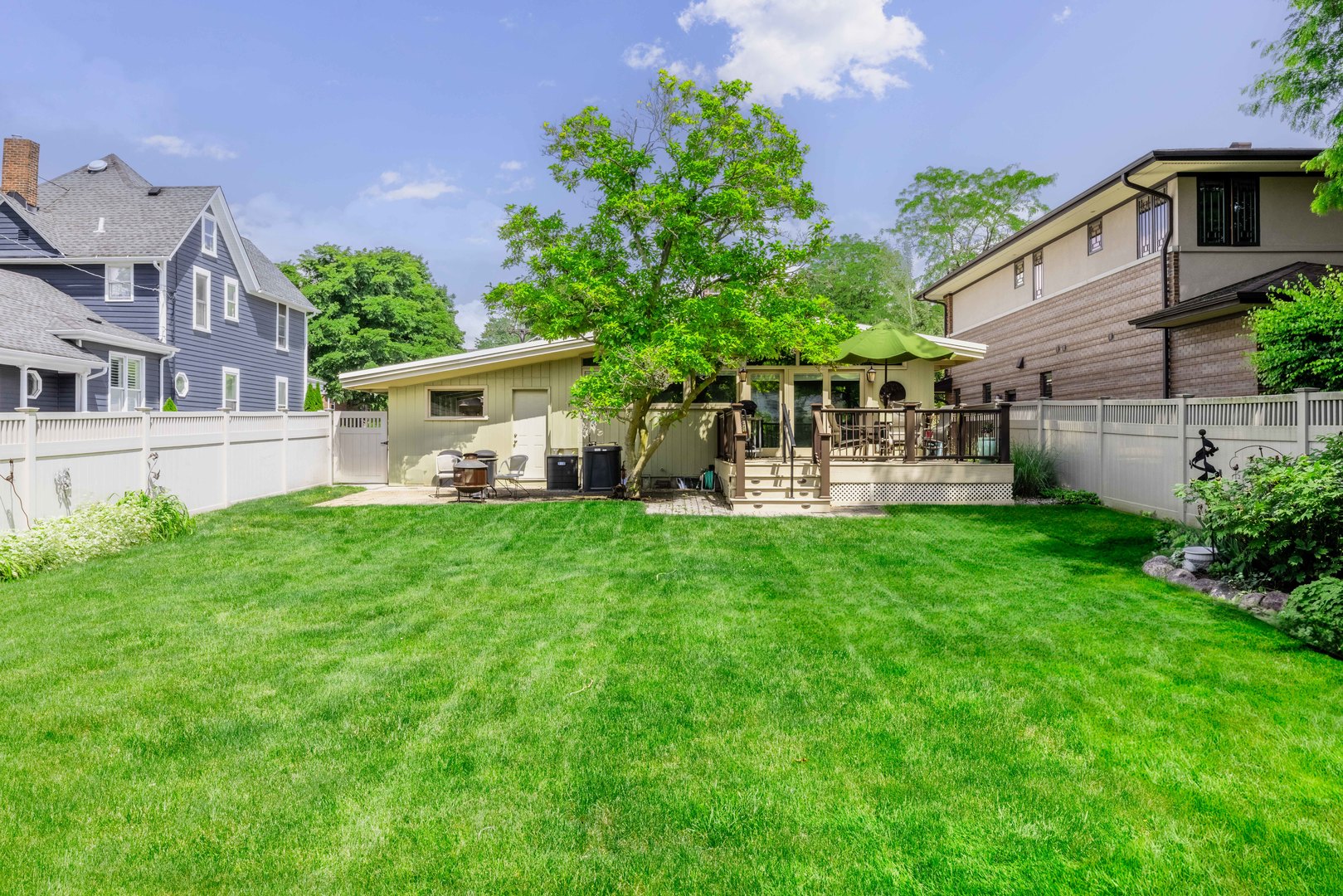 4520 Lawn Avenue
