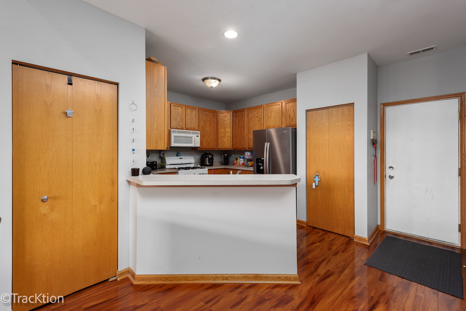 209 Springbrook Trail S