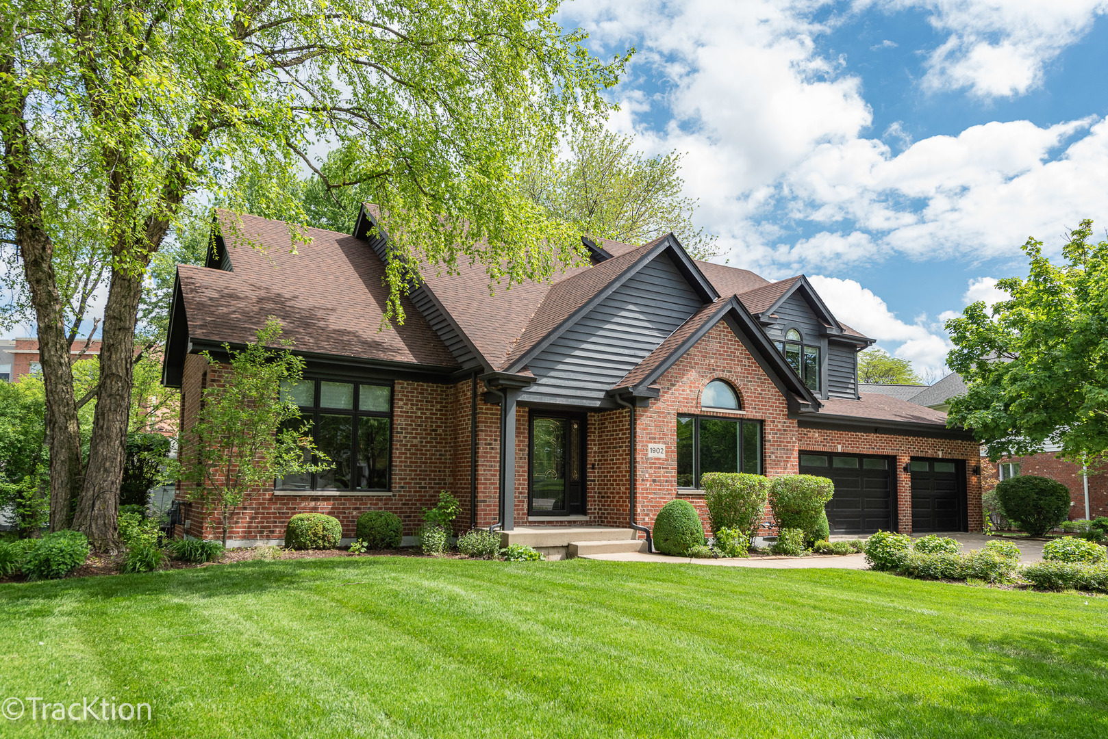 1902 Sweetbriar Lane