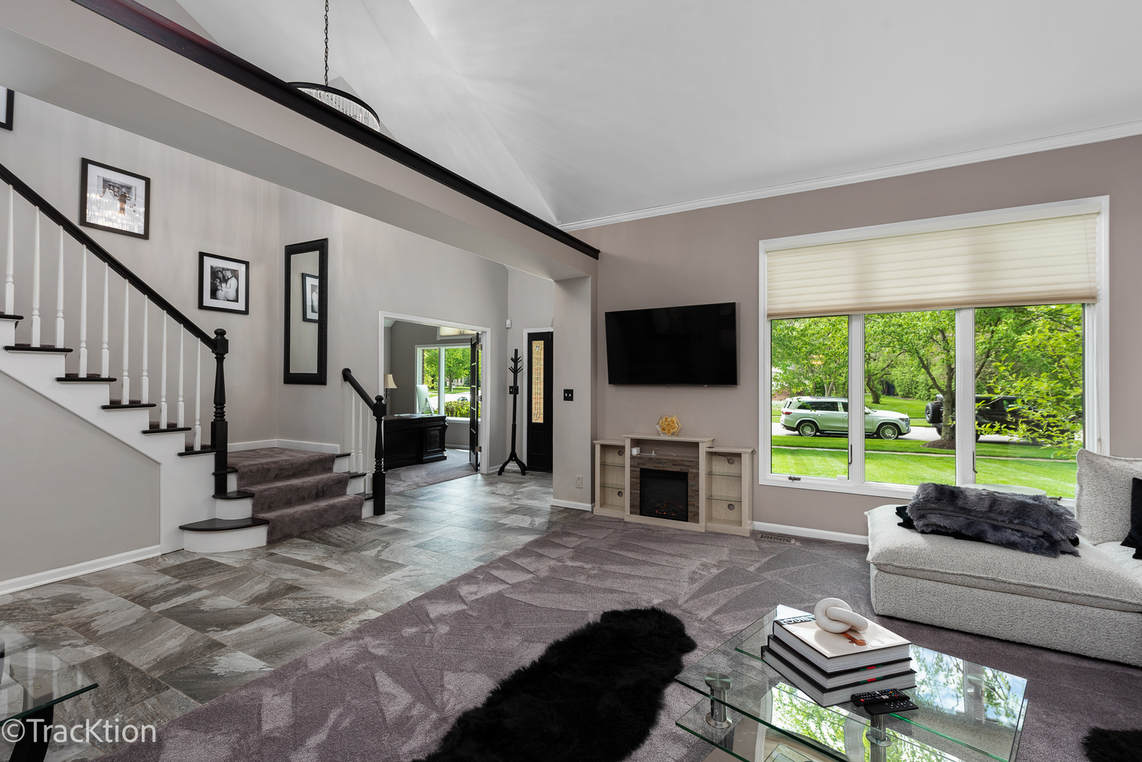 1902 Sweetbriar Lane