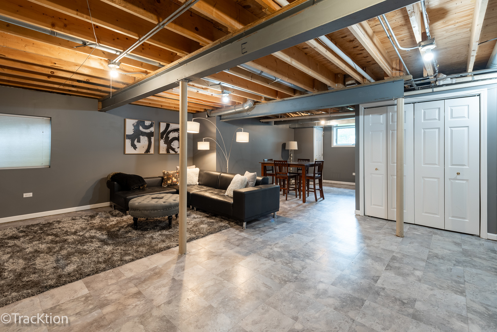 1902 Sweetbriar Lane