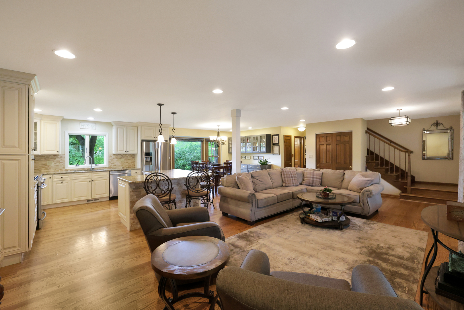 5834 Queens Cove