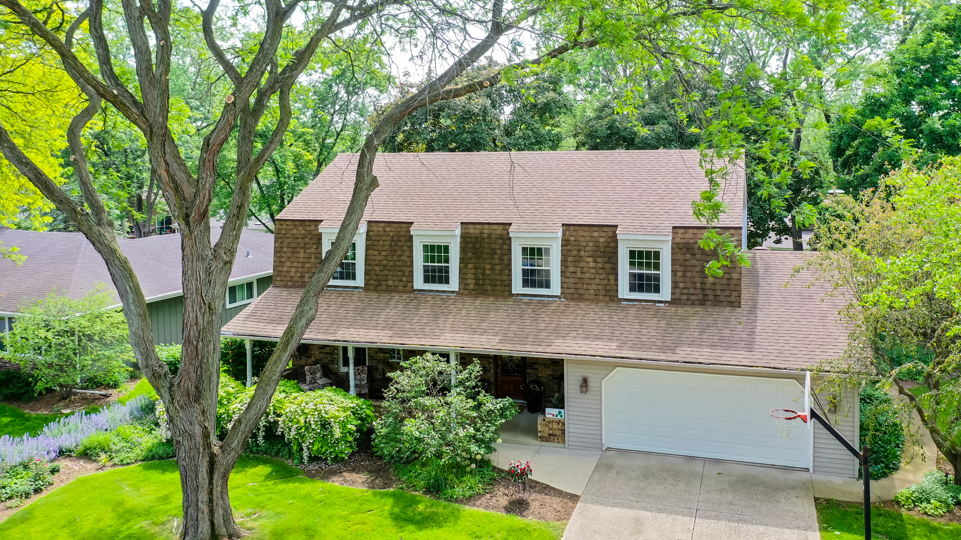 5834 Queens Cove
