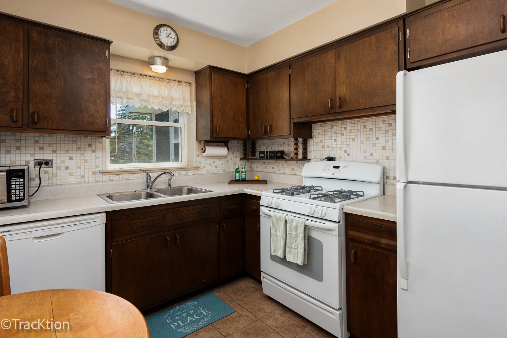 225 W TAYLOR Road