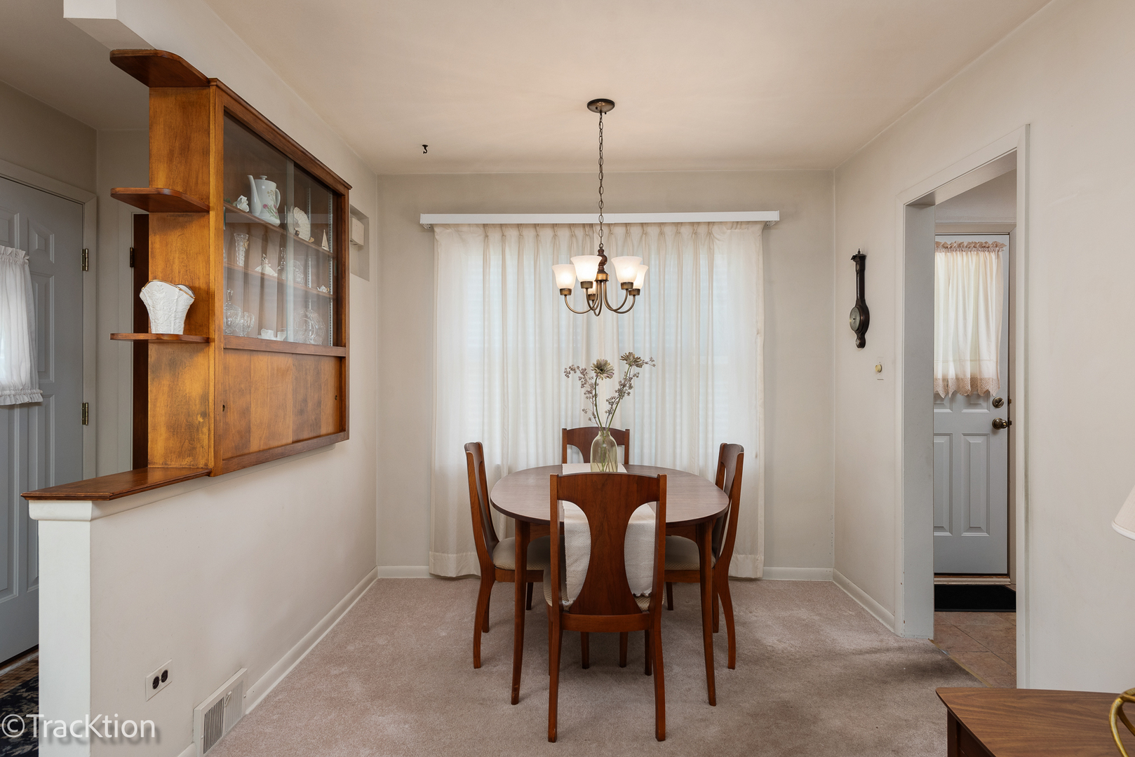 225 W TAYLOR Road