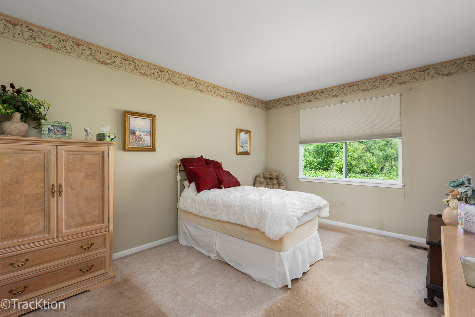 20904 W Chinaberry Court