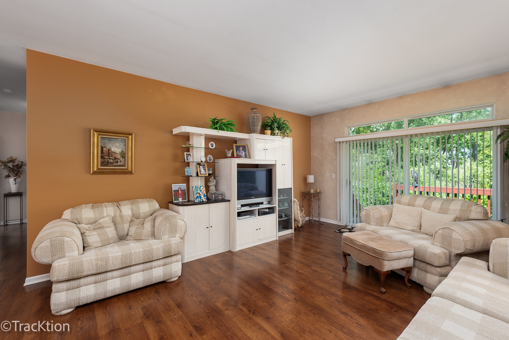 20904 W Chinaberry Court