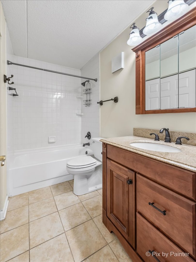 1 Bloomingdale Place Unit: 601